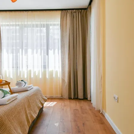 Rea Zdravena - Boutique With Private Parking Апартамент