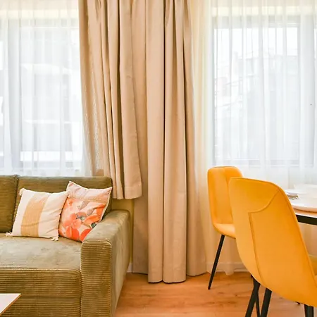 Rea Zdravena - Boutique With Private Parking Апартамент София
