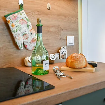 Rea Zdravena - Boutique With Private Parking Апартамент *